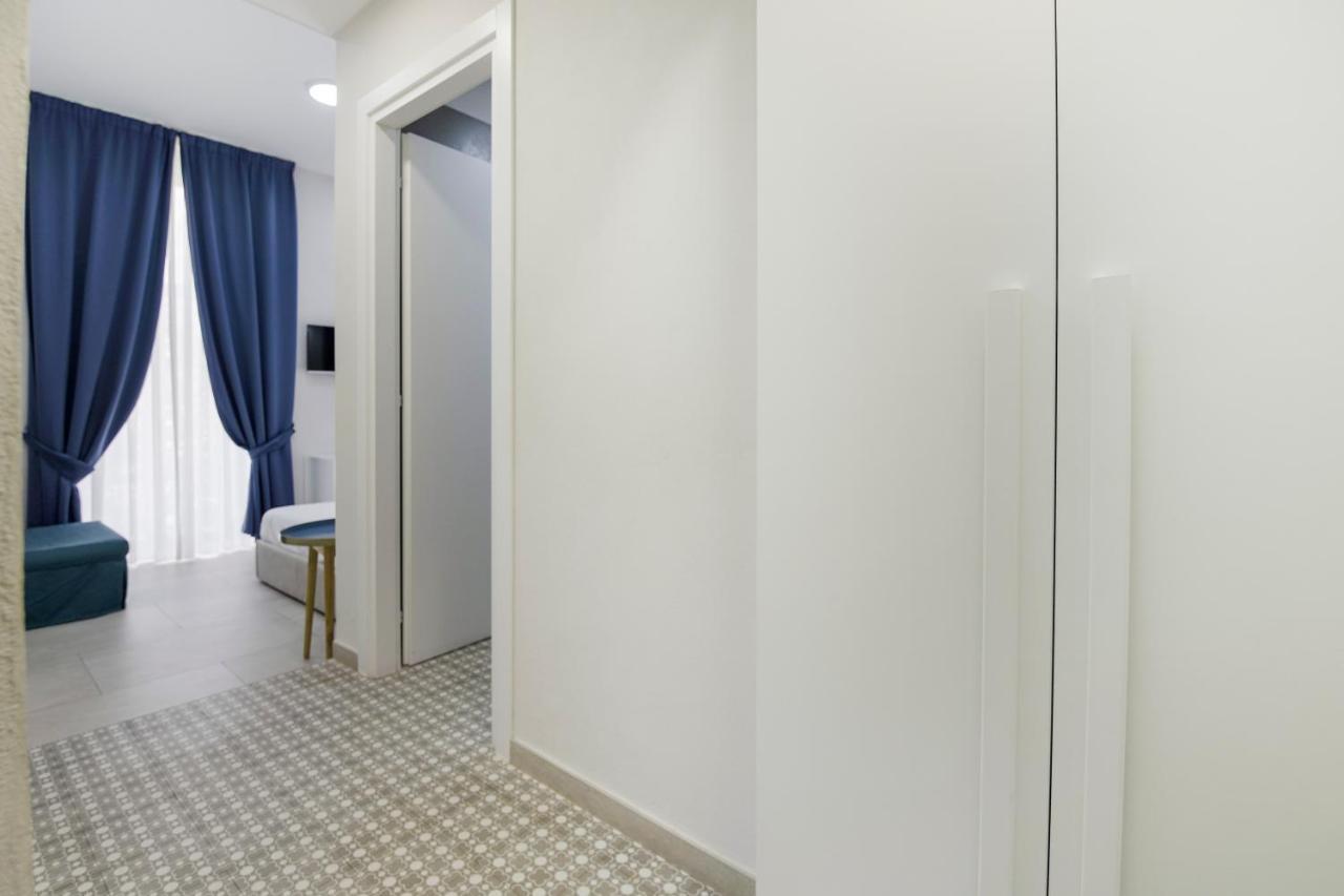 La Chambre Naples Luaran gambar