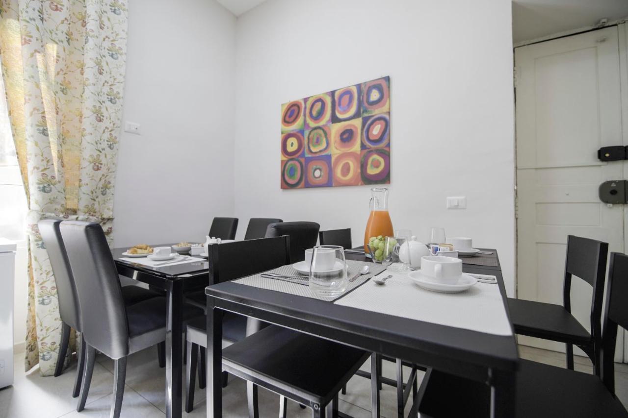 La Chambre Naples Luaran gambar
