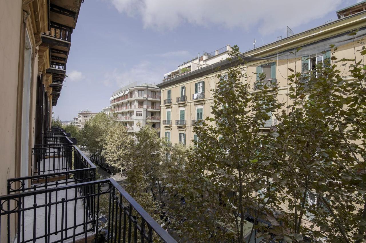 La Chambre Naples Luaran gambar
