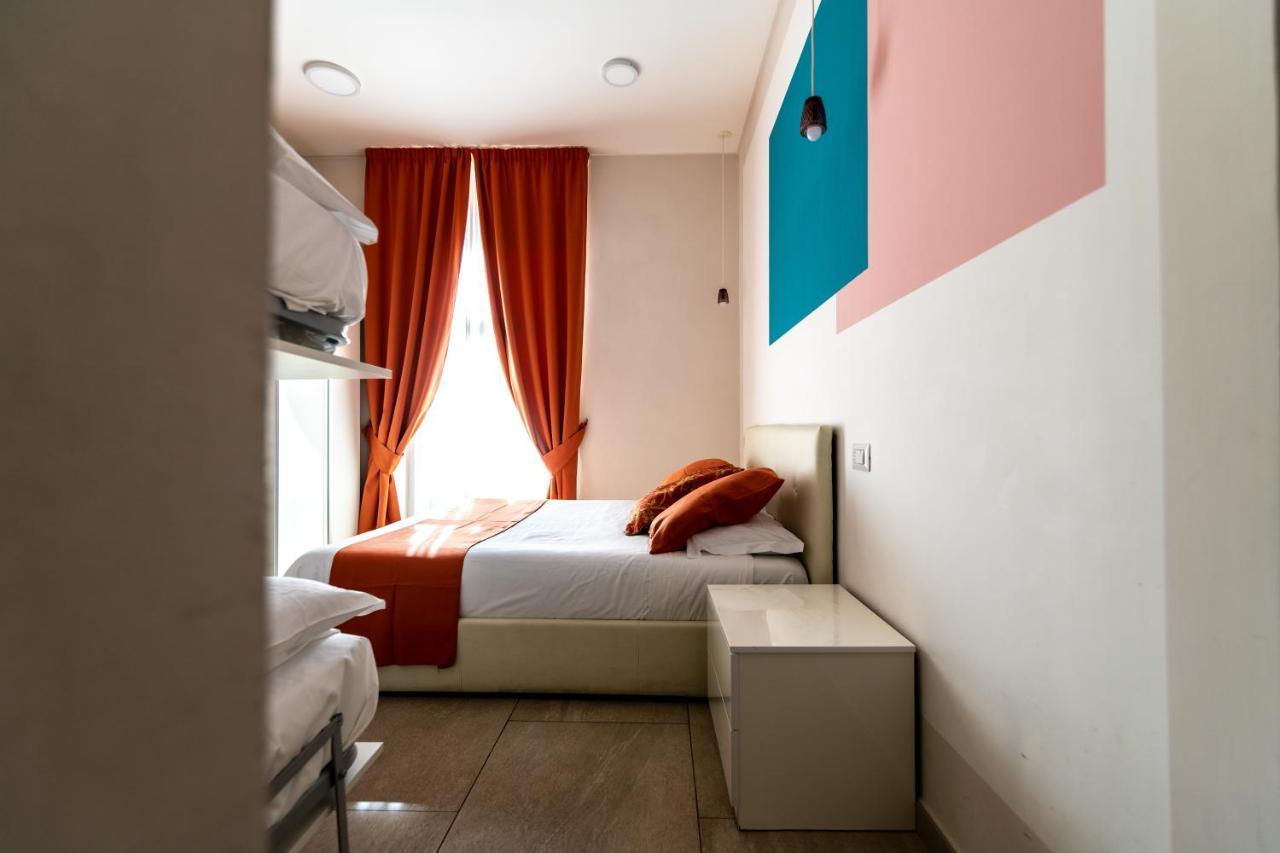 La Chambre Naples Luaran gambar