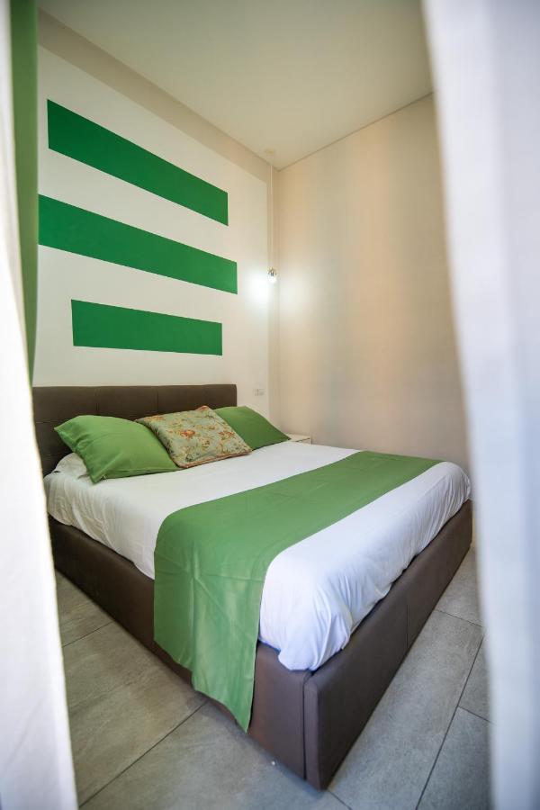 La Chambre Naples Luaran gambar