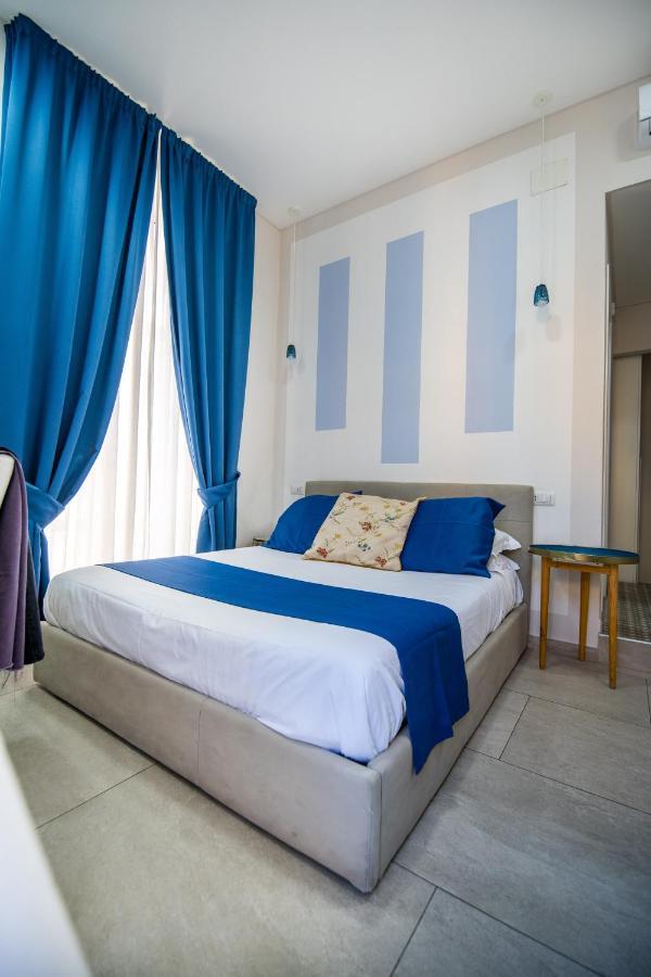 La Chambre Naples Luaran gambar