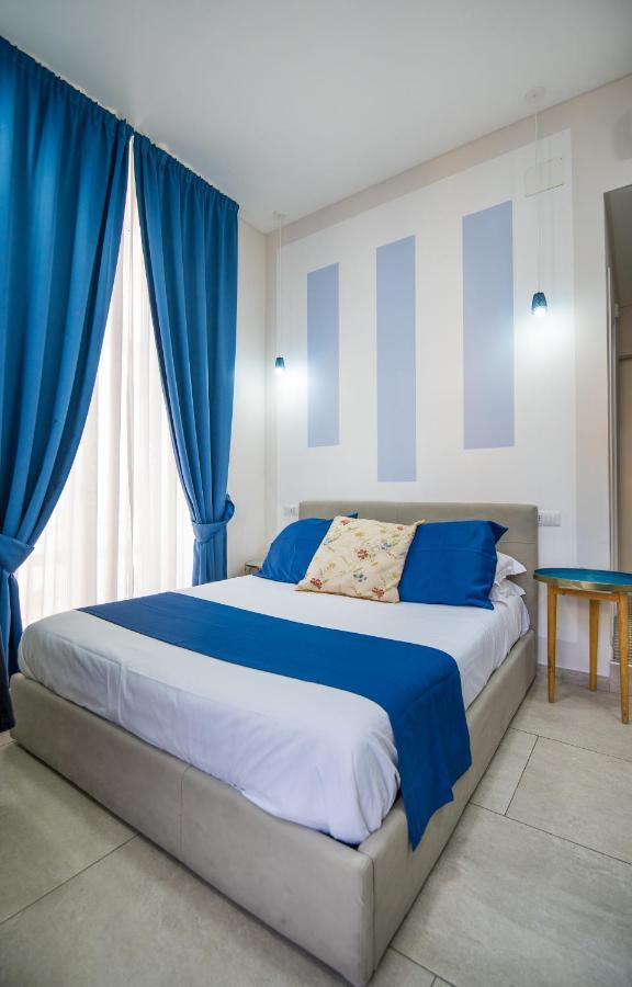 La Chambre Naples Luaran gambar