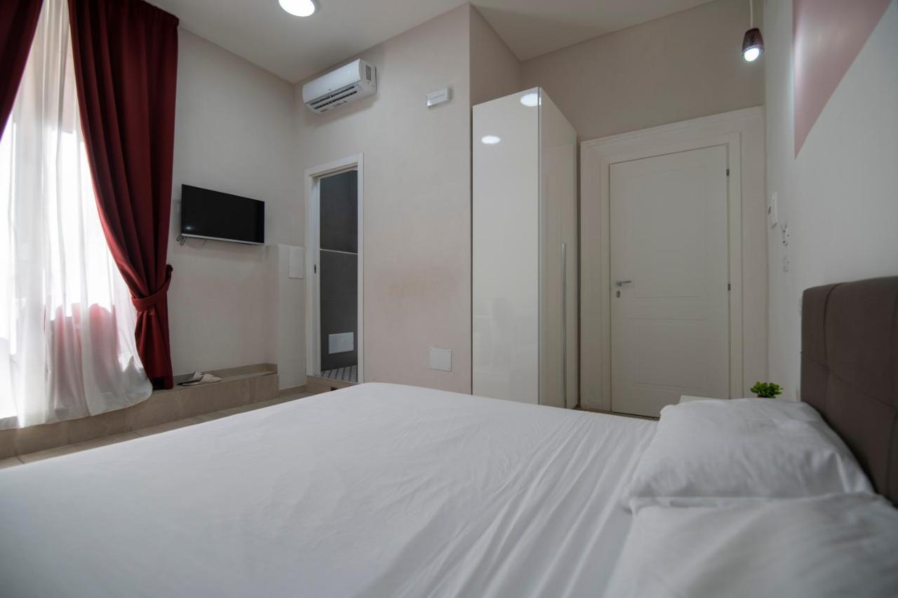 La Chambre Naples Luaran gambar